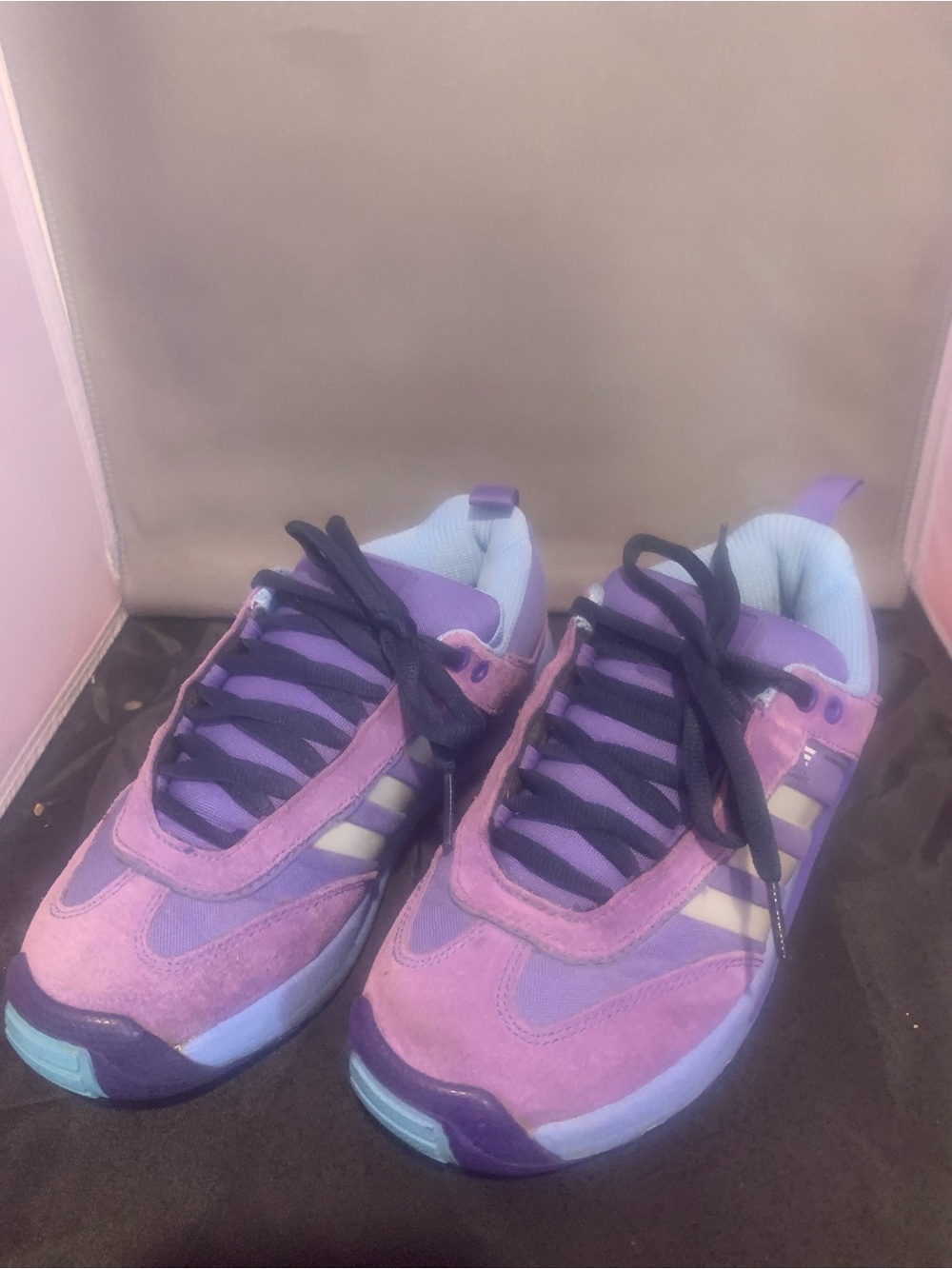 Women’s Vintage Adidas Forum XL Sneakers